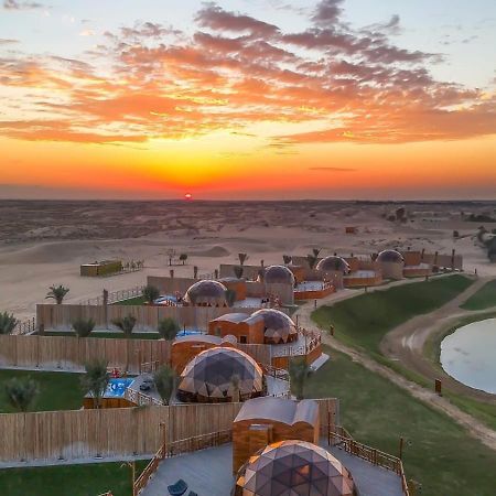 Al Marmoom Oasis Luxury Experiential Desert Resort Dubai Bagian luar foto